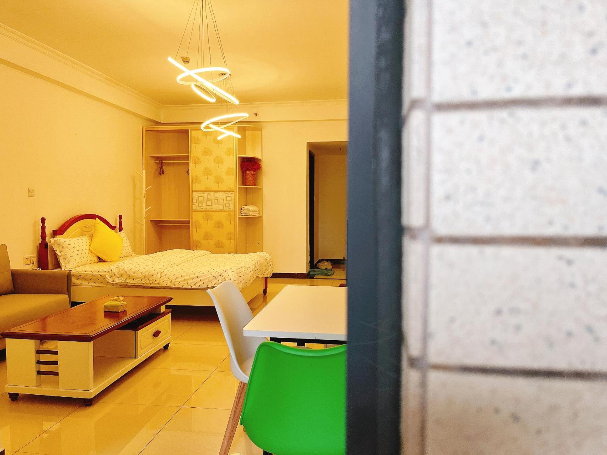 Yoyo Youth Apartment Гуанчжоу Екстер'єр фото