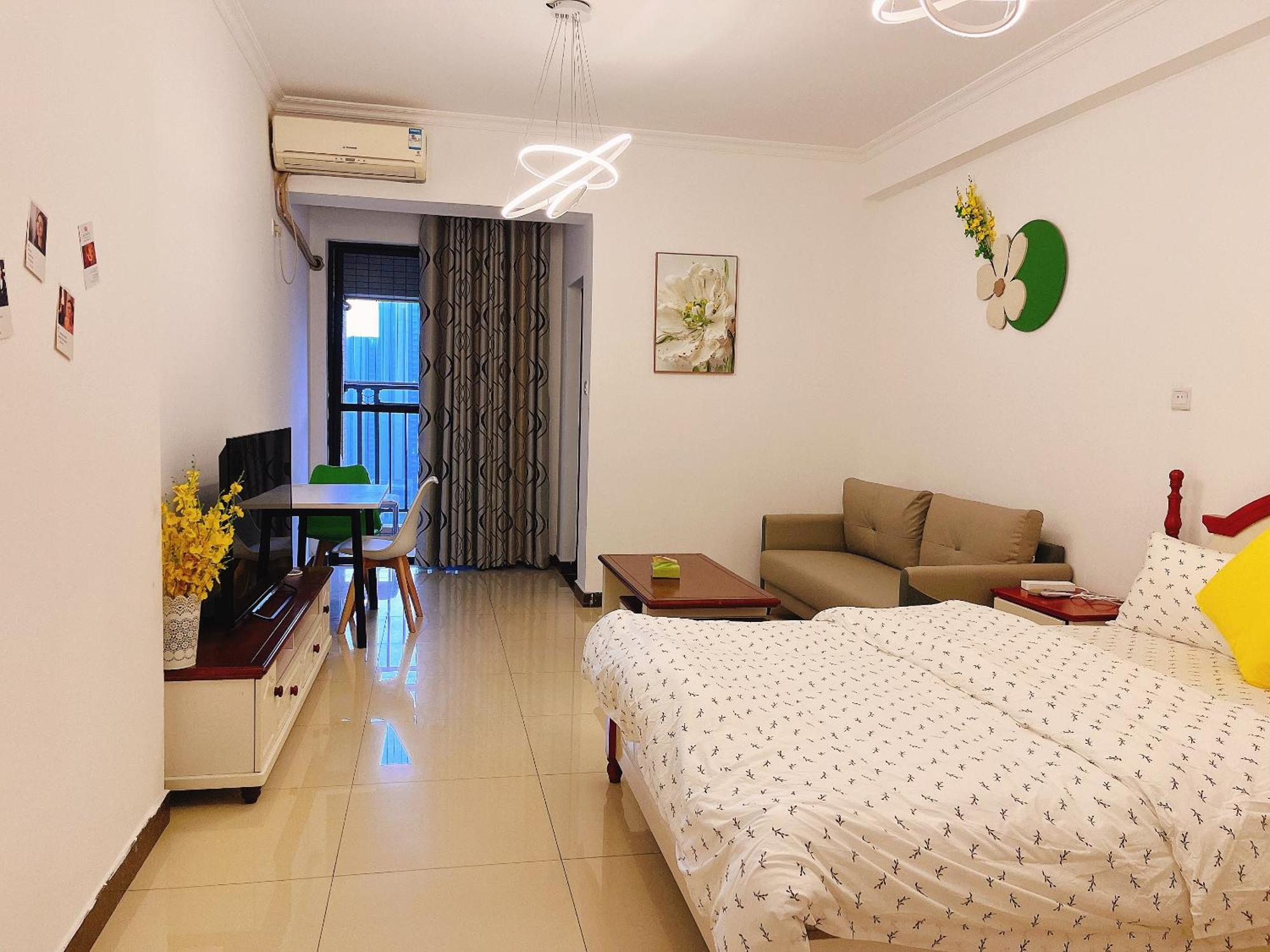 Yoyo Youth Apartment Гуанчжоу Екстер'єр фото