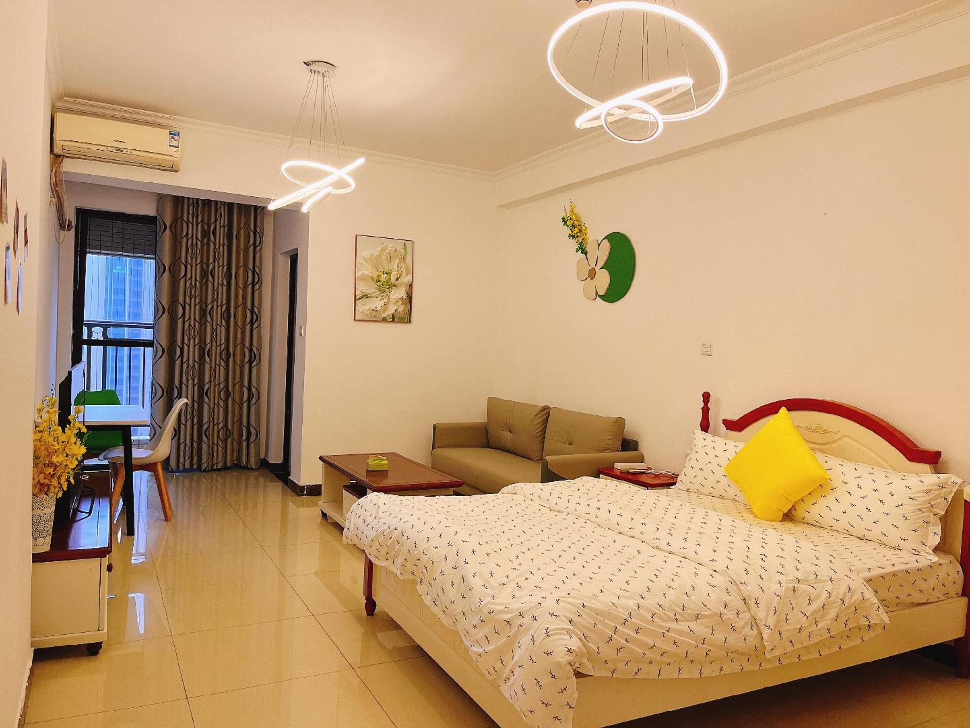Yoyo Youth Apartment Гуанчжоу Екстер'єр фото