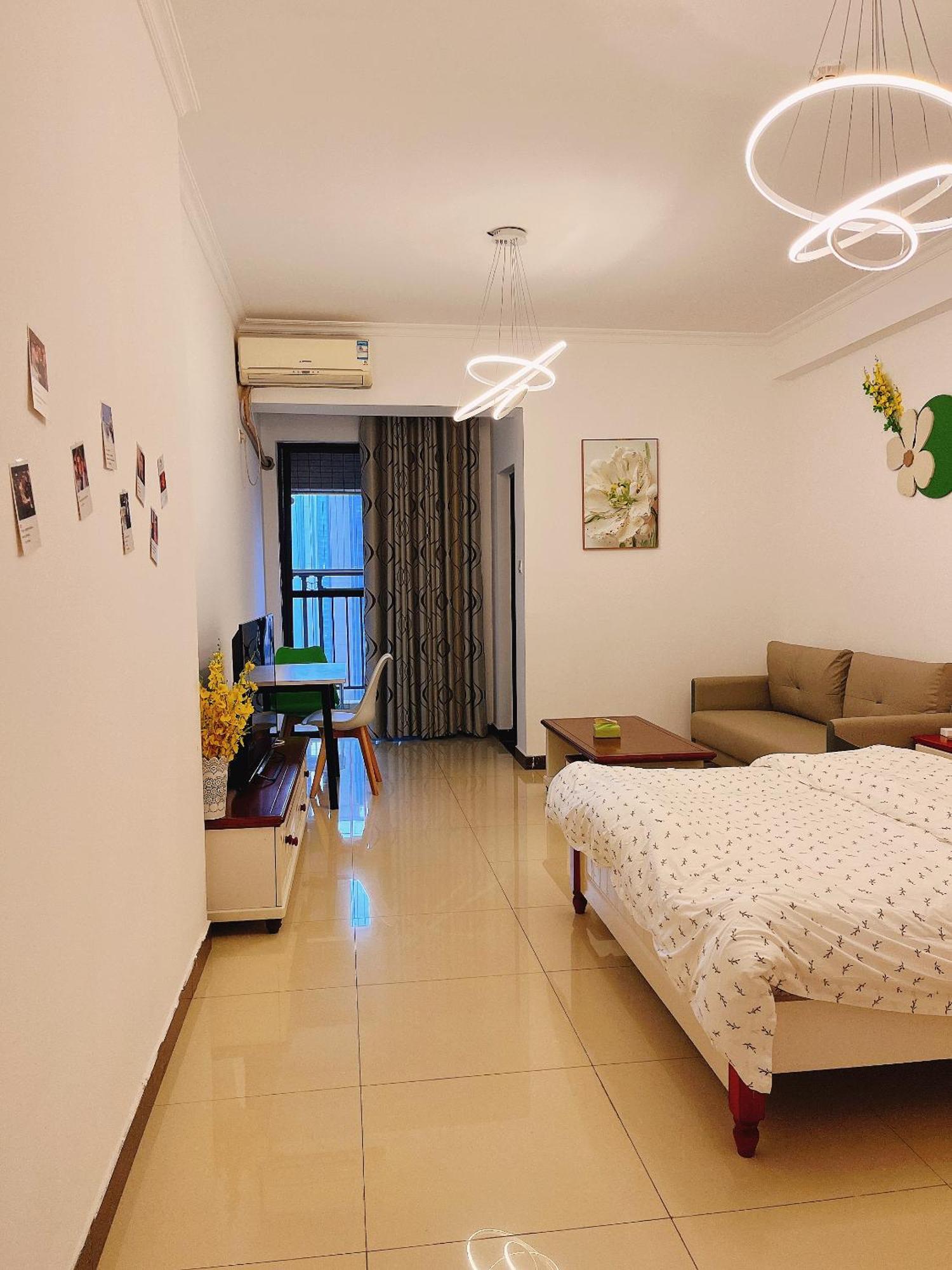 Yoyo Youth Apartment Гуанчжоу Екстер'єр фото