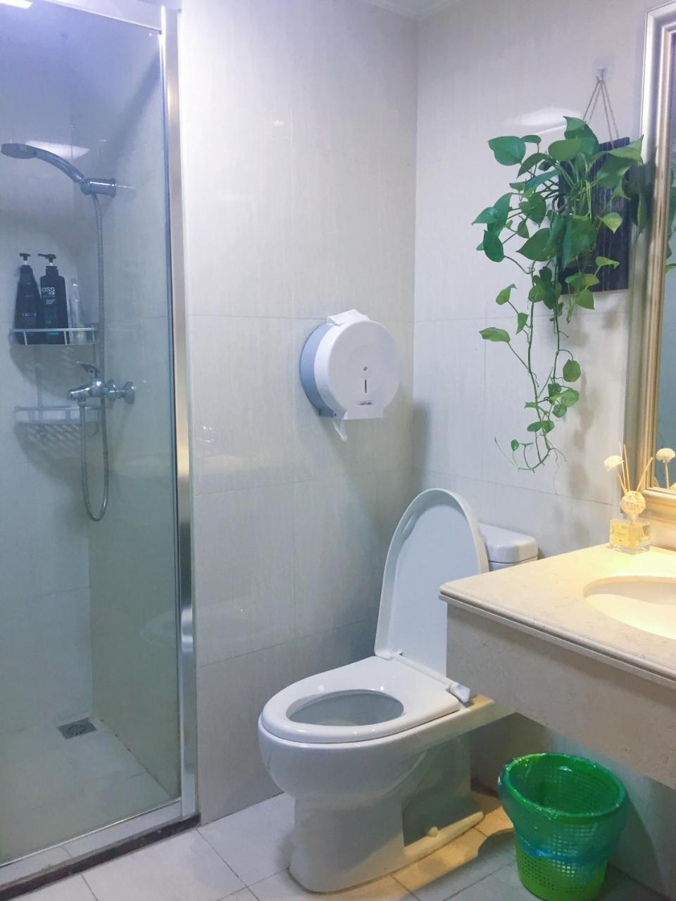 Yoyo Youth Apartment Гуанчжоу Екстер'єр фото
